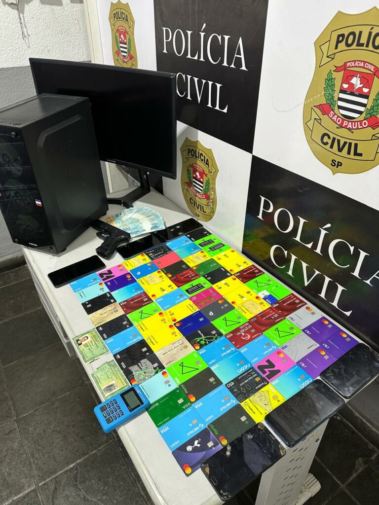 Jovem que aplicava golpes como representante de escritório jurídico é preso em Guarujá