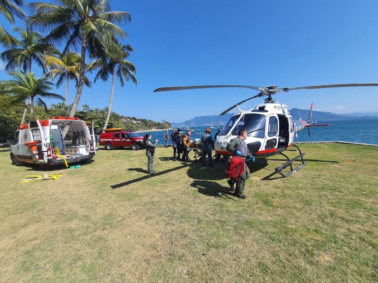 Muro desaba e deixa trabalhador gravemente ferido em Ilhabela
