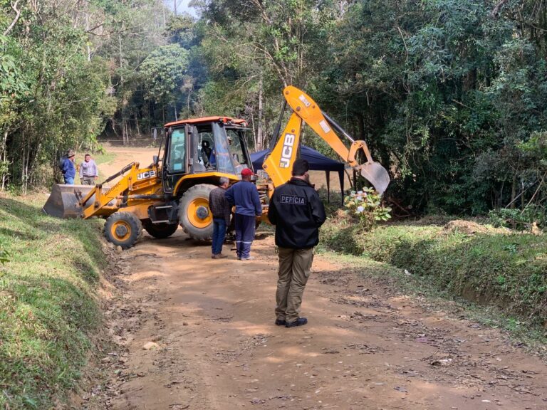 Polícia abre novo ponto de escavação no caso do escoteiro desaparecido no Pico dos Marins