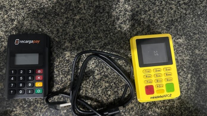 Dupla é presa em flagrante por aplicar golpe com maquininha em Caçapava