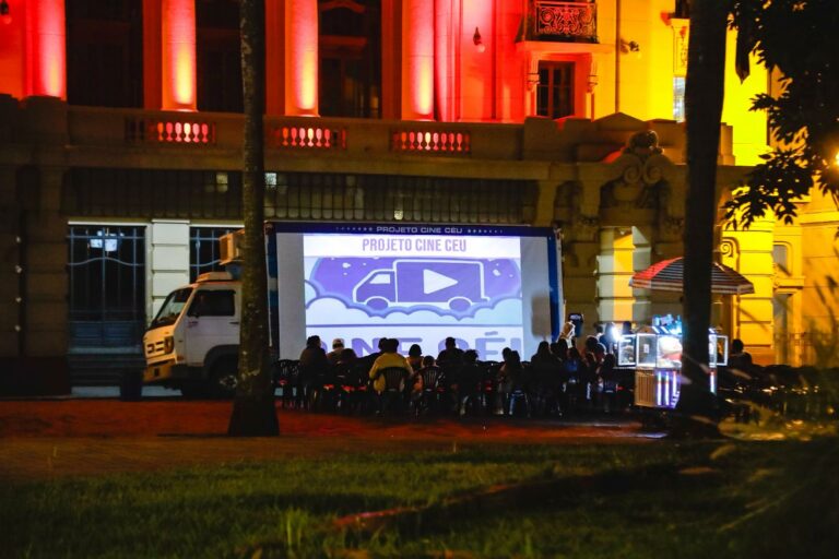 Projeto leva magia do cinema a bairros descentralizados de Ribeirão Preto; saiba as datas e os locais