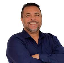 Em Cananéia, Andre Sanches tem a aprovação de 70,5% dos munícipes, segundo pesquisa Badra