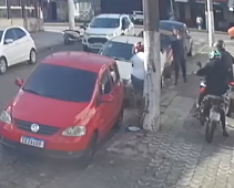 Dupla tenta assaltar mulher e PM a paisana mata um dos supeitos e deixa outro ferido em SV; VÍDEO