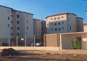 Bebê que sobreviveu a incêndio causado pela irmã no Guarujá respira sem aparelhos