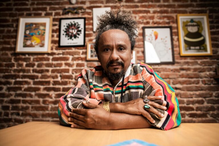 História da música “Mama África”, de Chico César