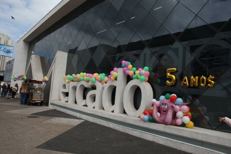 Mercado de Peixe de Santos celebra cinco anos