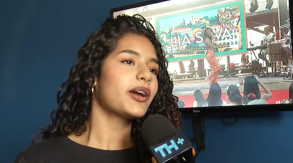 LIA SILVA: Artista da nossa região é sucesso