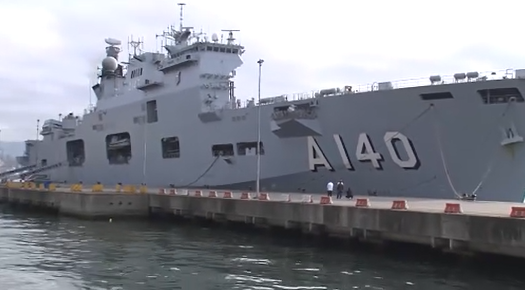 Navio-Aeródromo “Atlântico” ficou aberto à visitação no Porto de Santos