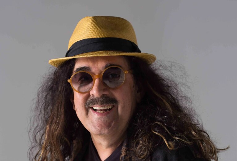 Os 20 maiores sucessos de Moraes Moreira no seu aniversário