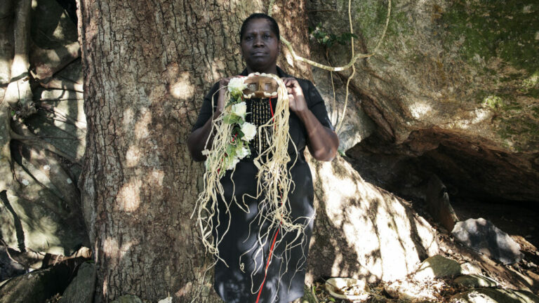 Passado e presente se entrelaçam em Filha Natural, exposição de Aline Motta no Sesc Copacabana