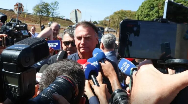 PGR viu ‘concreta possibilidade’ de fuga de Bolsonaro ao pedir tornozeleira e outras medidas cautelares