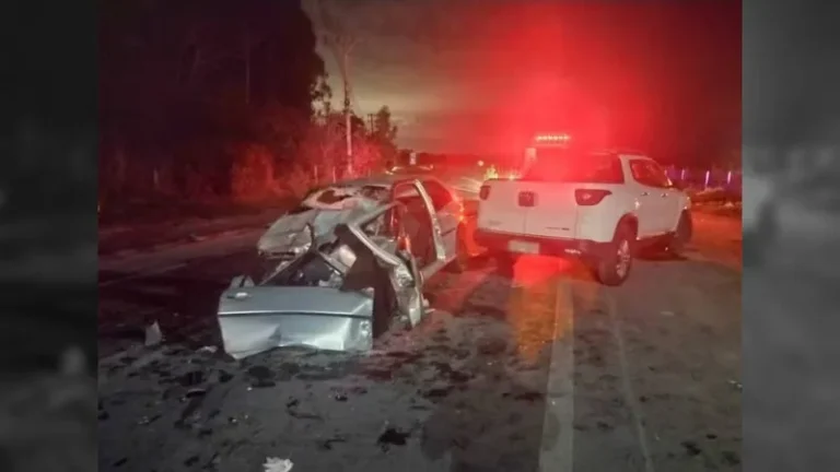 Acidente grave deixa dois mortos e uma mulher ferida na SP-62 em Cachoeira Paulista
