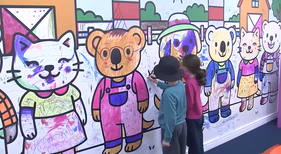 Shopping de Santos promove oficina gratuita de colorir