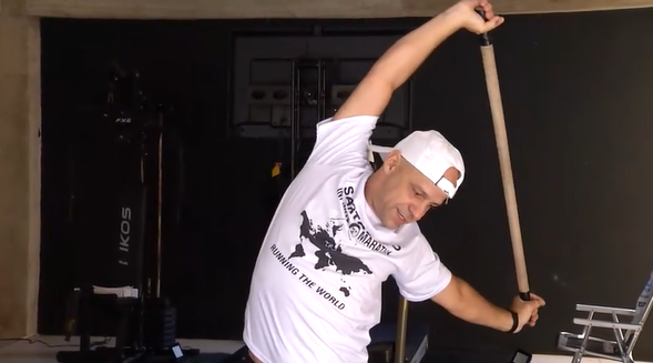 Ultramaratonista bate recorde de volta ao mundo