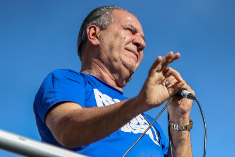 O Pastor Silas Malafaia no ato "Reaja Brasil" na avenida Paulista, em São Paulo, contra a ditadura do STF, pela liberdade de expressão e a favor da anistia para os presos de 8 de Janeiro | Foto: Wagner Origenes/Ato Press/Folhapress