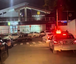 Polícia Militar apreende quatro veículos furtados e prende homem em Atibaia