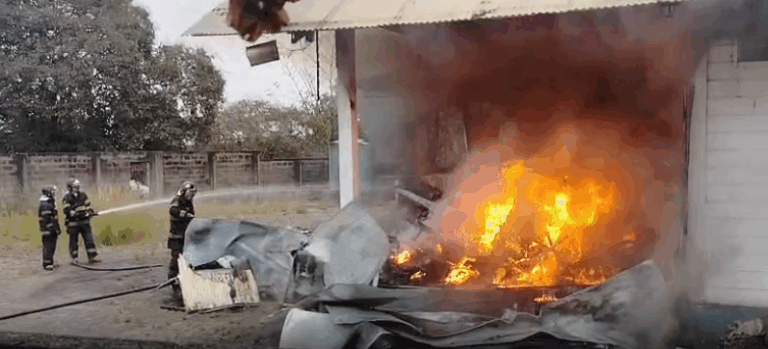 Incêndio atinge galpão da Prefeitura em antiga fábrica de leite em Piracicaba