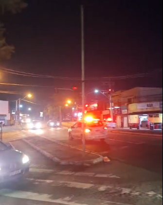 Durante perseguição em Campinas, homem armado reage à abordagem policial e é baleado; moto roubada é devolvida ao dono