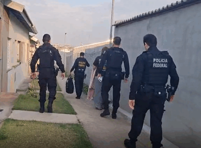 Mulher de 34 anos é presa e organização importava drogas da Bolívia para a região de Campinas Mulher de 34 anos é presa e organização importava drogas da Bolívia para a região de Campinas