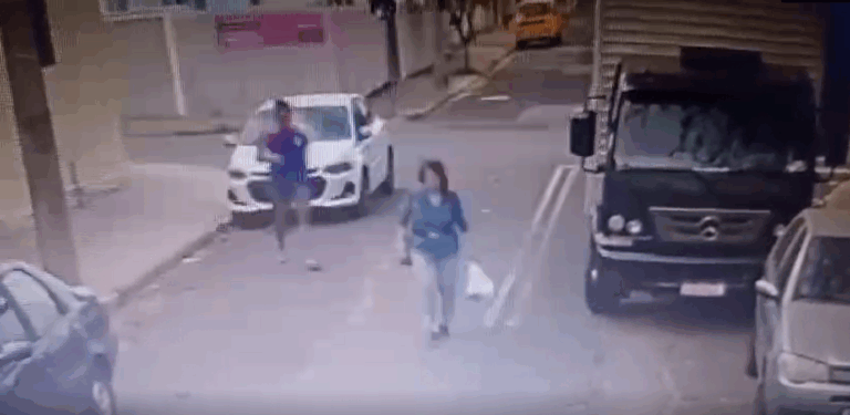 Idosa tem corrente arrancada por assaltante em plena luz do dia em Campinas