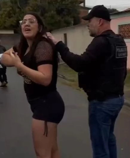 Mulher envolvida em golpe do falso aluguel é presa no Rio por policiais de Santos