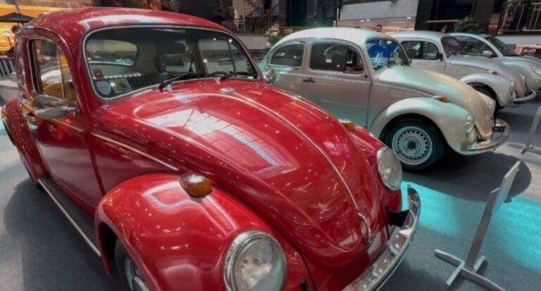 Fim de semana em Santos: Praiamar Shopping recebe encontro de carros antigos e exposição de fuscas