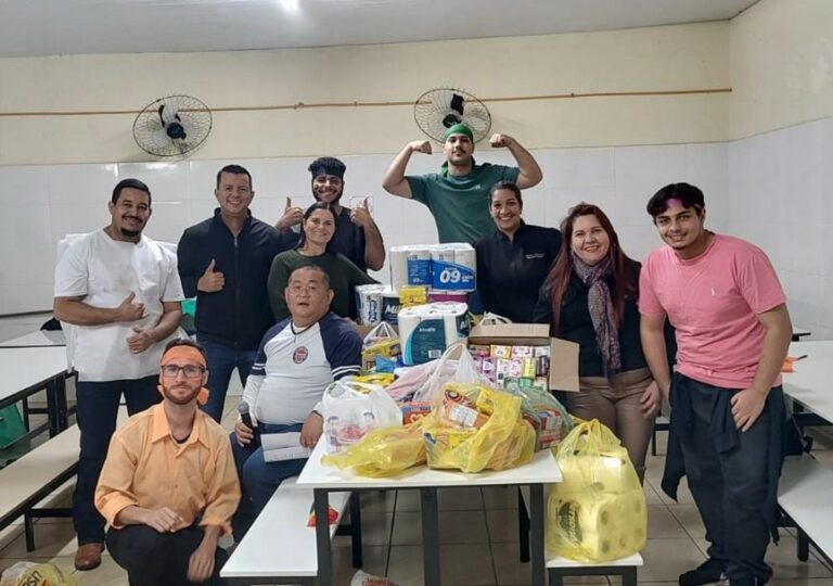 Trote solidário na Etec de Ribeirão Preto mobiliza alunos à cidadania