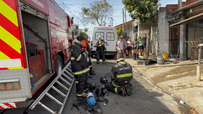 Mulher é resgatada de casa em chamas após incêndio em Indaiatuba