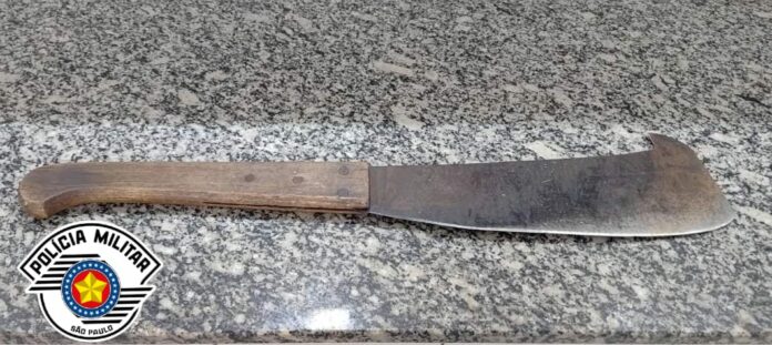 Homem é preso em Limeira após ameaçar ex-companheira e filhos com facão