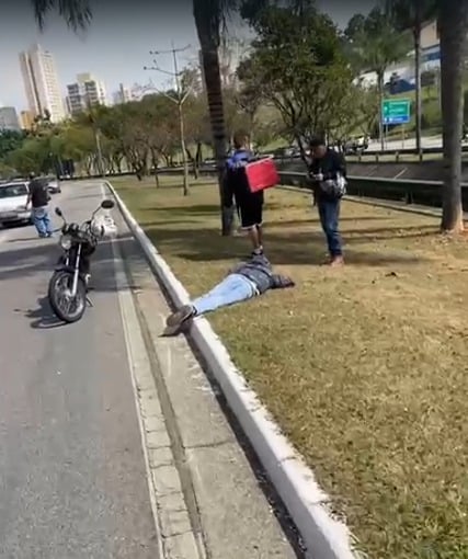 Motociclista morre após acidente em São José