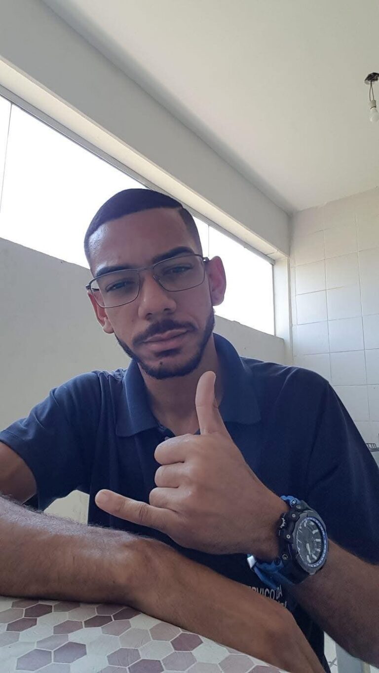 Motociclista morre após acidente em São José