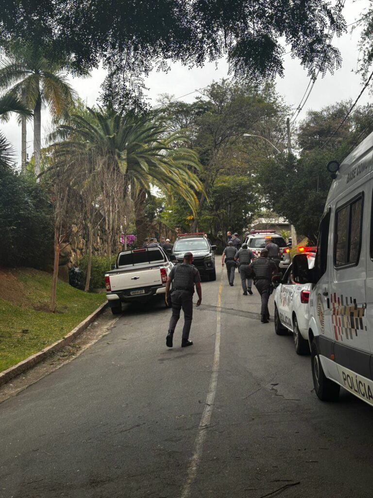 Justiça determina saída de empresário de condomínio de luxo após disparos de arma de fogo em Campinas