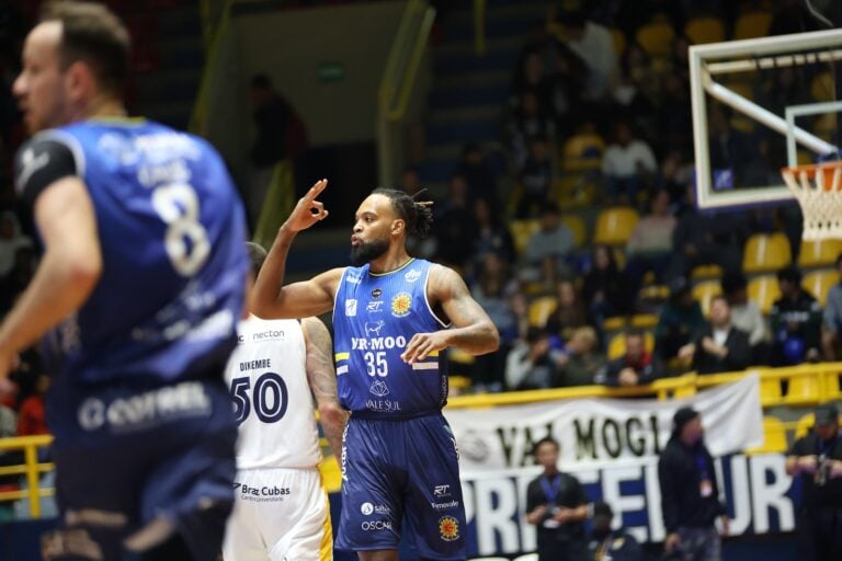 Invicto, São José busca terceira vitória no Paulista de basquete contra o Rio Claro