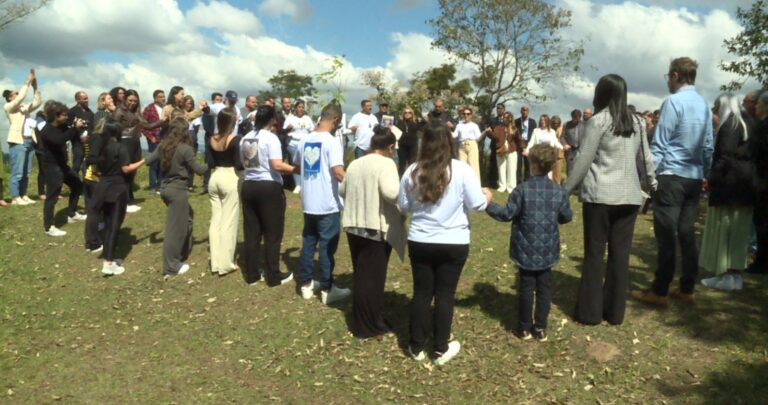 Familiares fizeram homenagem às vítimas do voo 2283 em Vinhedo
