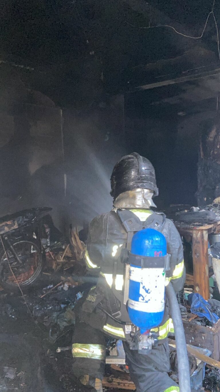 Homem morre carbonizado após casa pegar fogo em Caraguatatuba