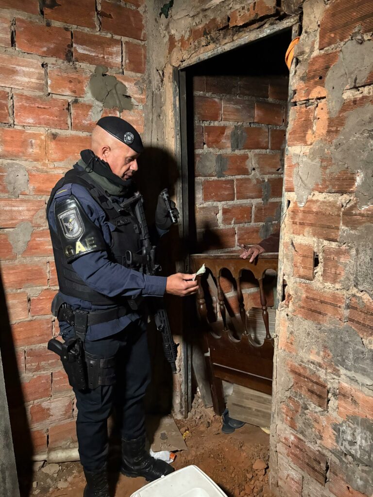 Idosa abandonada em casa em construção é resgatada e levada para abrigo em Campinas