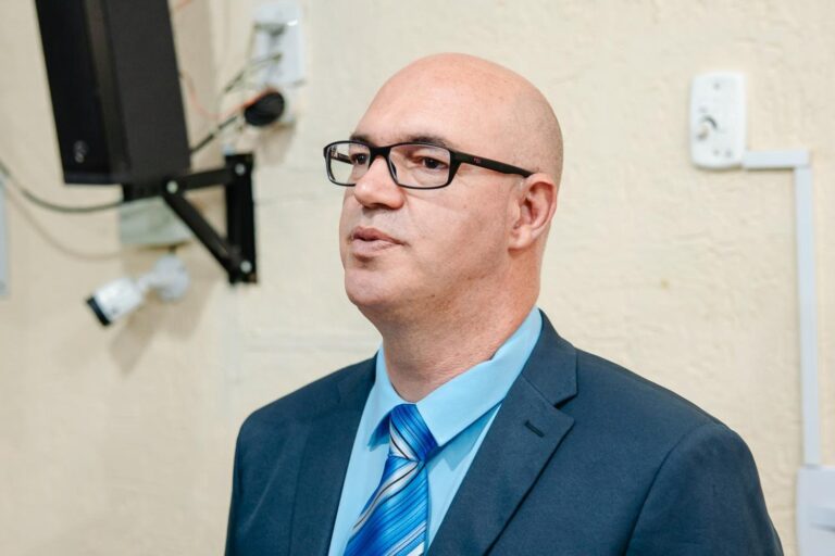 Câmara de Cachoeira Paulista aprova cassação de vereador foragido da Justiça