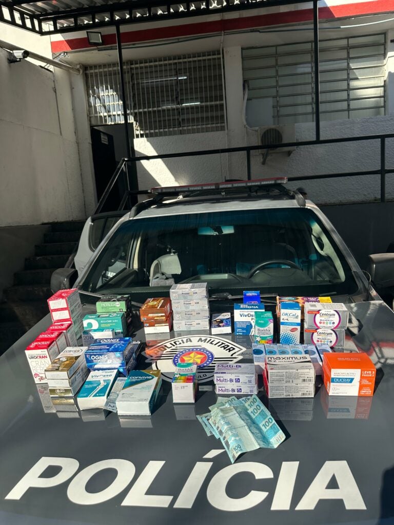 Polícia prende estrangeiras suspeitas de roubar medicamentos avaliados em R$ 9 mil em São José