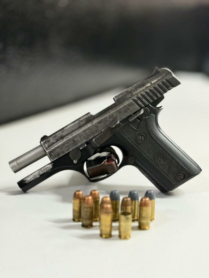 Criminoso com extensa ficha por roubo, sequestro e estupro foi atingido durante abordagem de veículo suspeito