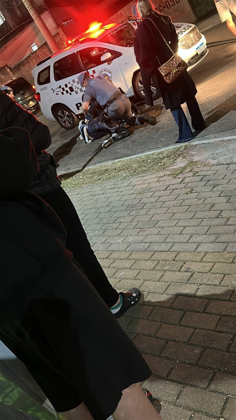 Jovem sofre tentativa de homicídio ao sair de festa na Vila Industrial em São José