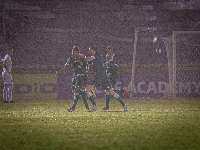 Guarani liga o secador para se manter na zona de classificação da Série C