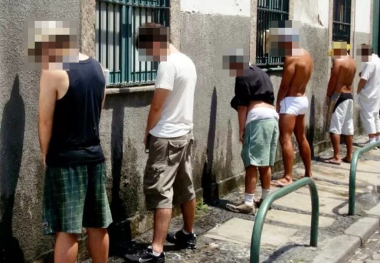 Vereador quer multar os ‘mijões’ do carnaval de rua; Entenda o Projeto de Lei