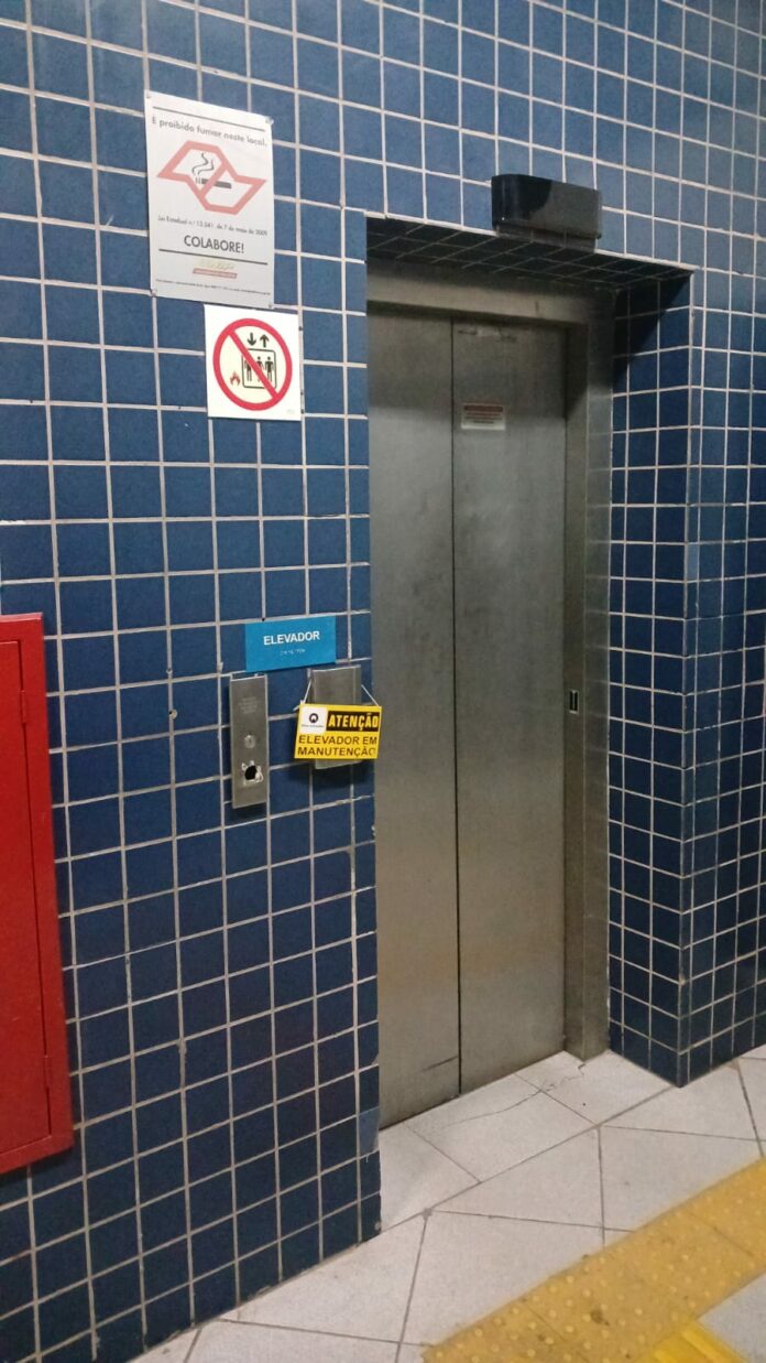 Elevador trava com pessoas dentro em universidade de Campinas; duas ficam feridas