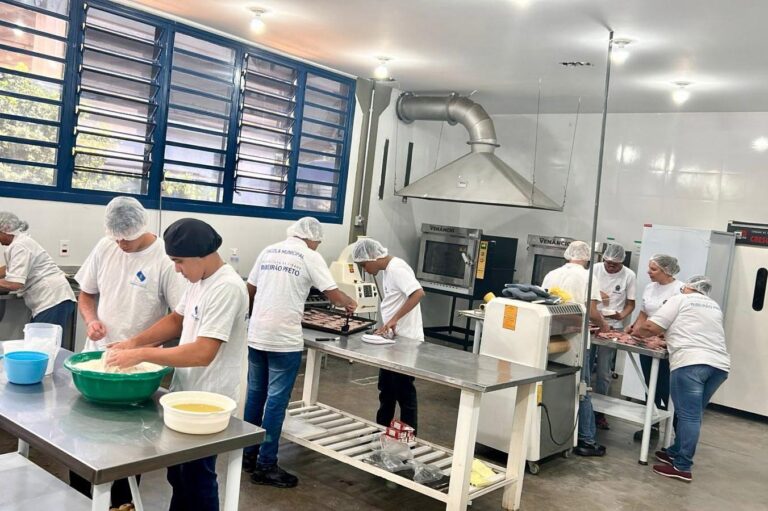 Escola Celso Charuri completa 25 anos formando profissionais em Ribeirão Preto