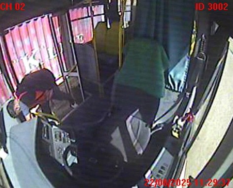 Polícia investiga série de furtos de módulos eletrônicos de ônibus em São José