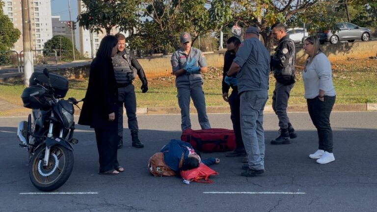 Siga a THMais no Facebook e assista os nossos programas ao vivo Mulher é atropelada por moto na Prestes Maia, em Campinas