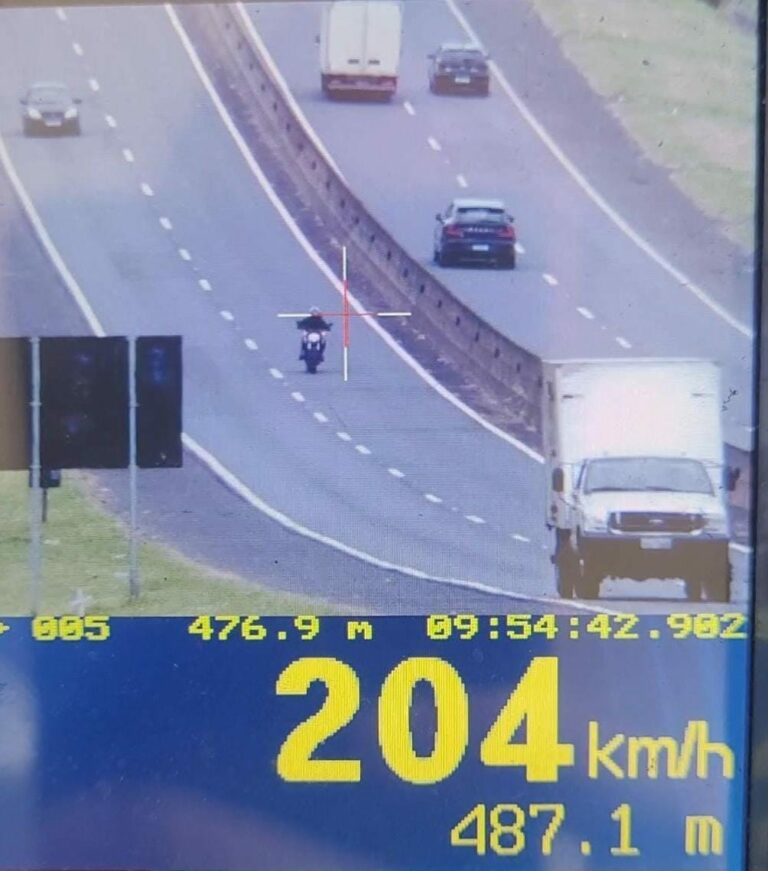 Motociclista é flagrado a 204 km/h em rodovia com limite de 90 km/h em Birigui