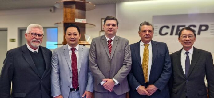 aracatuba-reforca-apoio-ao-setor-empresarial-em-seminario-sobre-reforma-tributaria Divulgação