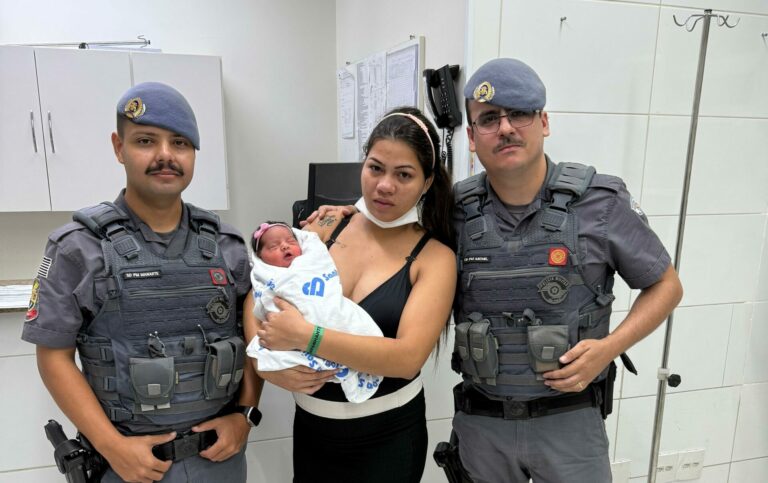 PMs salvam recém-nascida engasgada com leite materno em Araçatuba