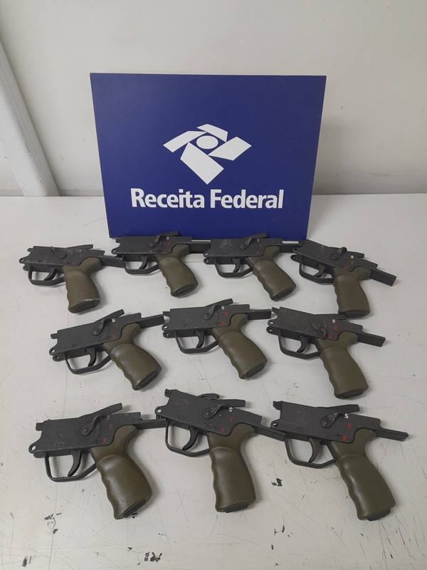 Receita Federal intercepta mais de mil peças de armas importadas em Viracopos